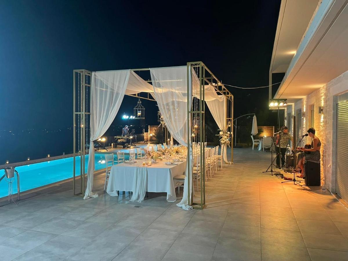 Eva Villas West With Infinity Pool & And Panoramic Sea View Йерані Екстер'єр фото
